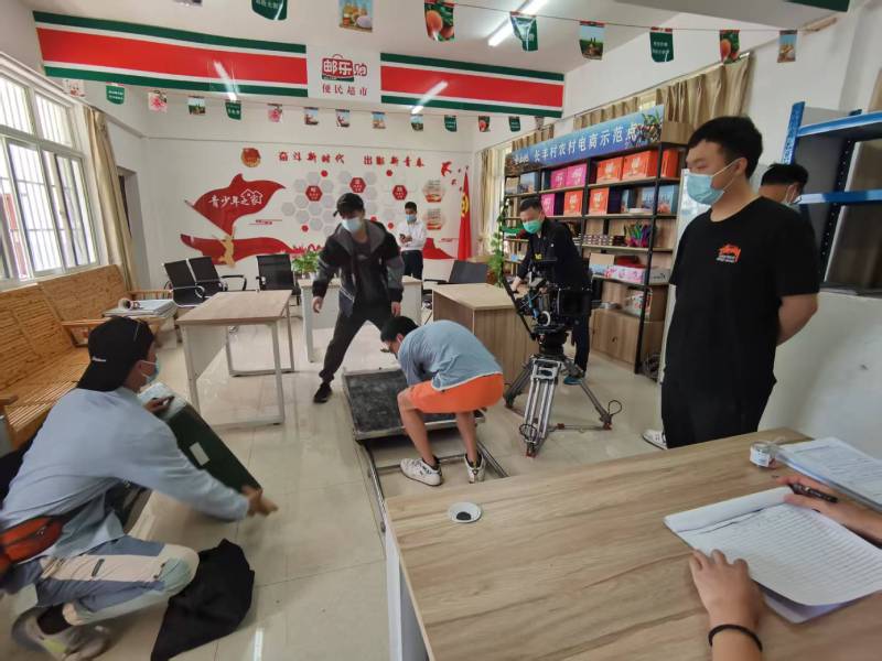 追星女孩心理学分析报告：界首市广告片拍摄公司揭秘饭圈应援式传播逻辑